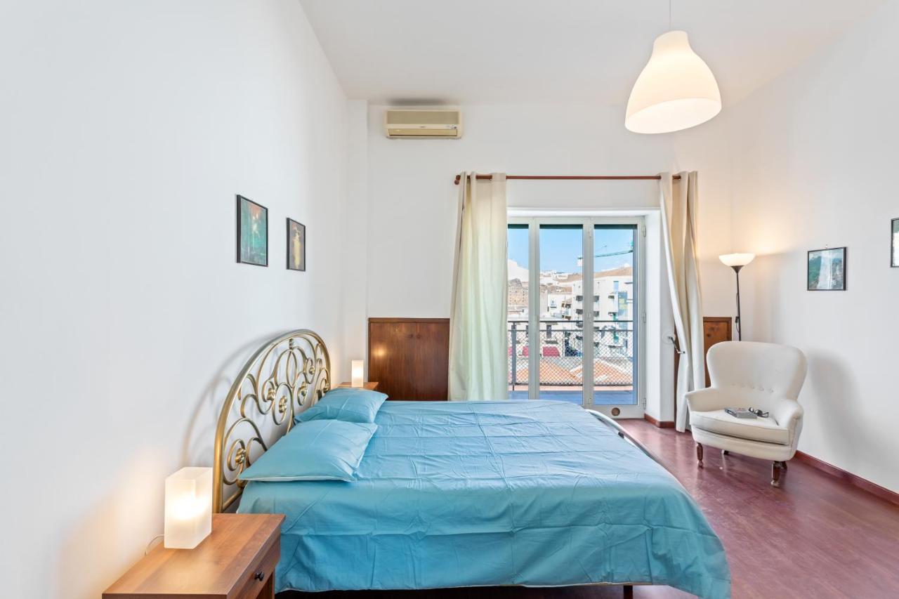 Liberta Frame Apartment With Terrace And Etna View Catania Ngoại thất bức ảnh