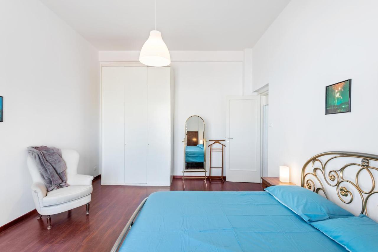 Liberta Frame Apartment With Terrace And Etna View Catania Ngoại thất bức ảnh