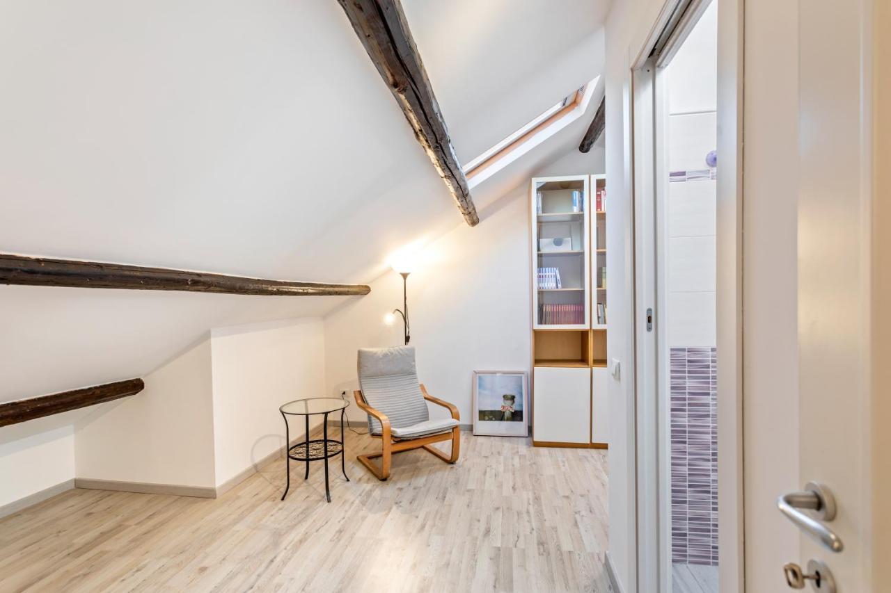 Liberta Frame Apartment With Terrace And Etna View Catania Ngoại thất bức ảnh