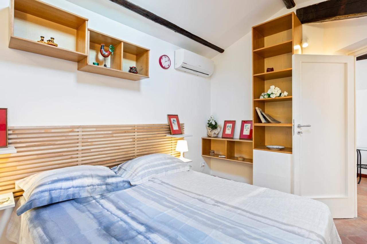 Liberta Frame Apartment With Terrace And Etna View Catania Ngoại thất bức ảnh