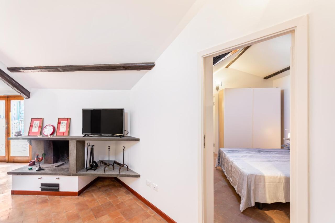 Liberta Frame Apartment With Terrace And Etna View Catania Ngoại thất bức ảnh